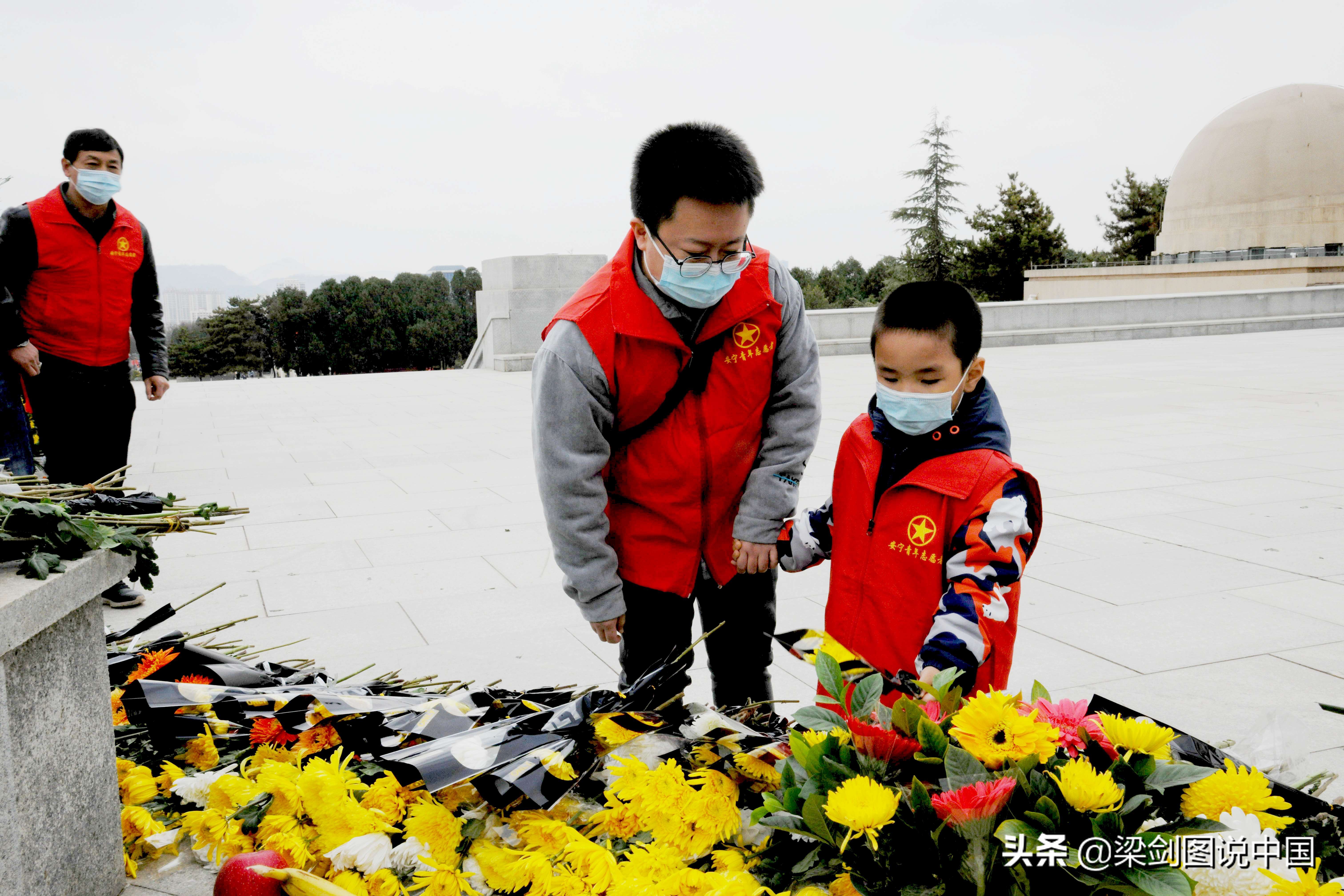 兰州缅怀革命烈士传承民族精神,兰州缅怀先烈