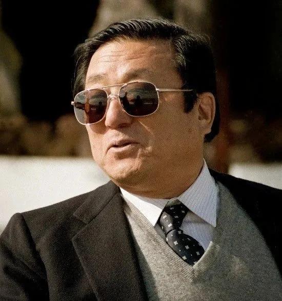 韩国财阀系列之“狂躁的一家人”