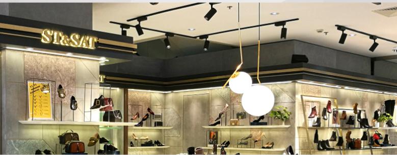 上半年被虐哭的服饰业，正在闯出新路子