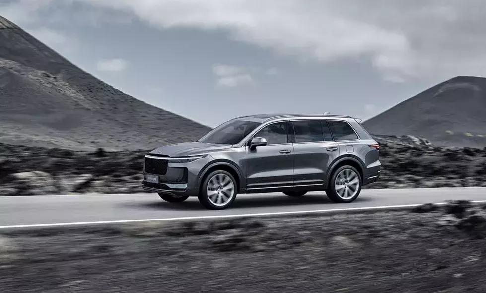 电动车脚刹车不回位怎么修,为什么电动车刹车总是抖动