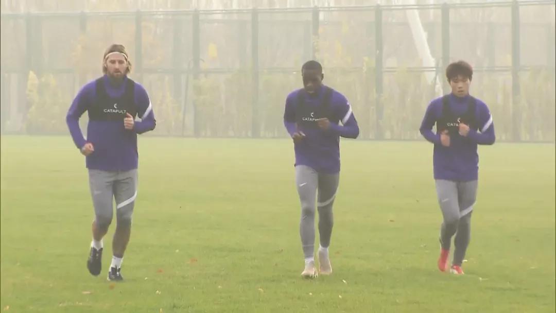 天津队于根伟经典进球,于根伟津门虎视频