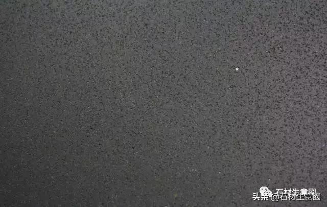 黑色花岗岩辐射大吗,深褐色花岗岩石材