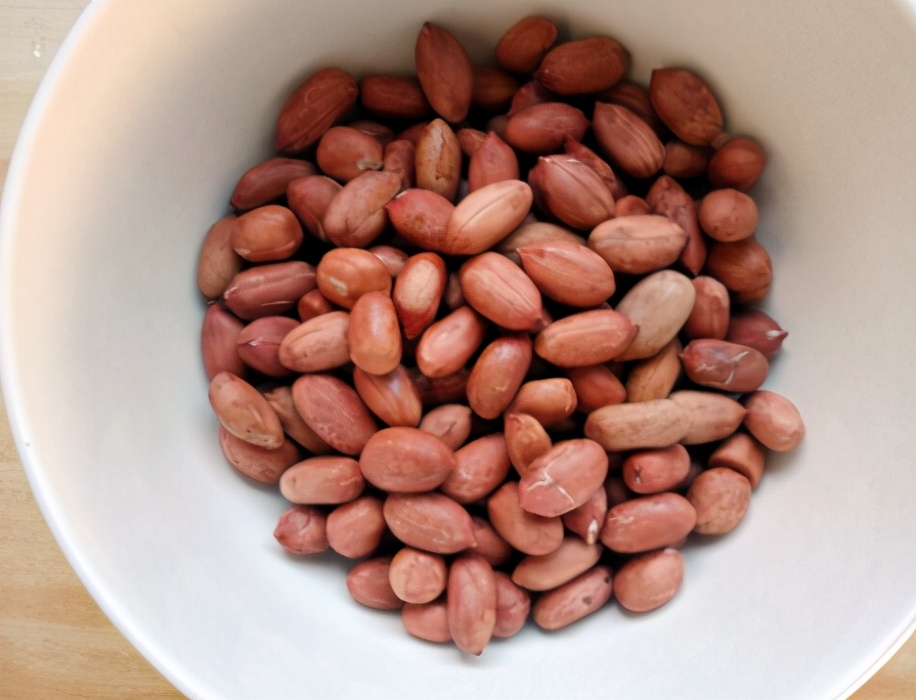 猪蹄炖莲藕怎么炖藕才烂,莲藕炖汤怎么做能软烂好吃