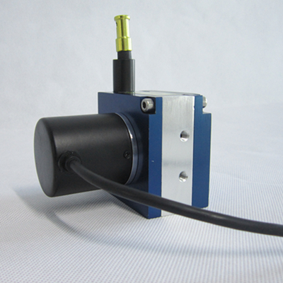 磁场对磁致位移传感器有何影响,磁致伸缩位移传感器工作原理