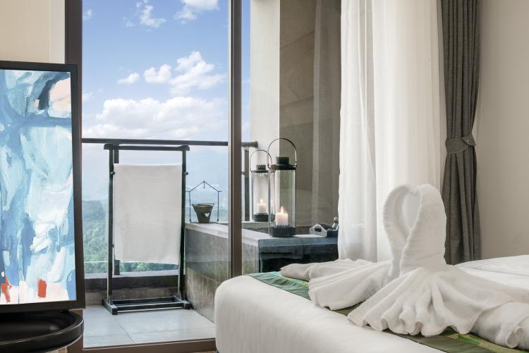 听说广州金叶子温泉酒店是广州的“小布拉宫”