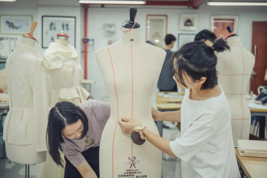 单招学校推荐四川成都,成都凭实力进入新一线城市之首吗