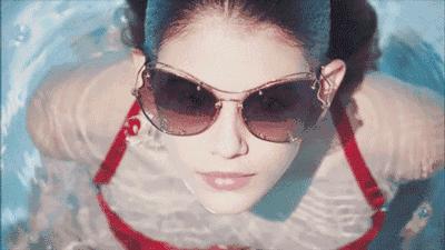 浅色的大牌包包,夏季包包推荐小众高级感