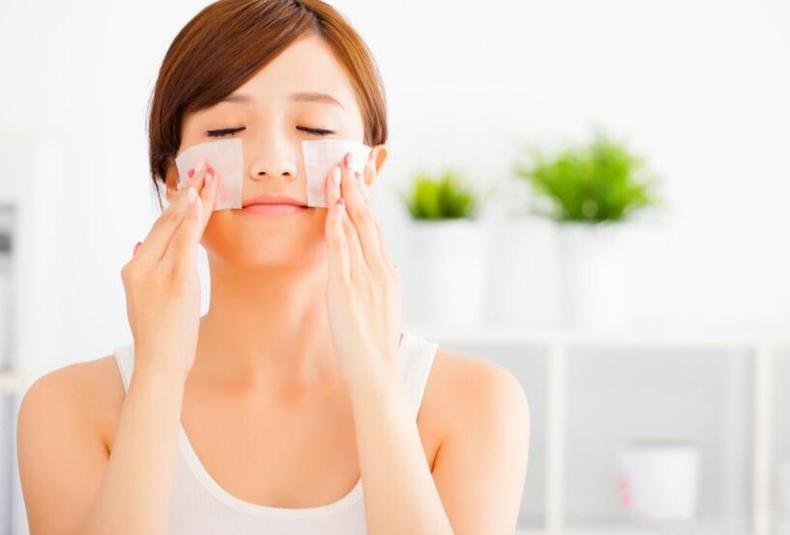 化妆水重要还是霜重要,化妆水是补水还是卸妆用的