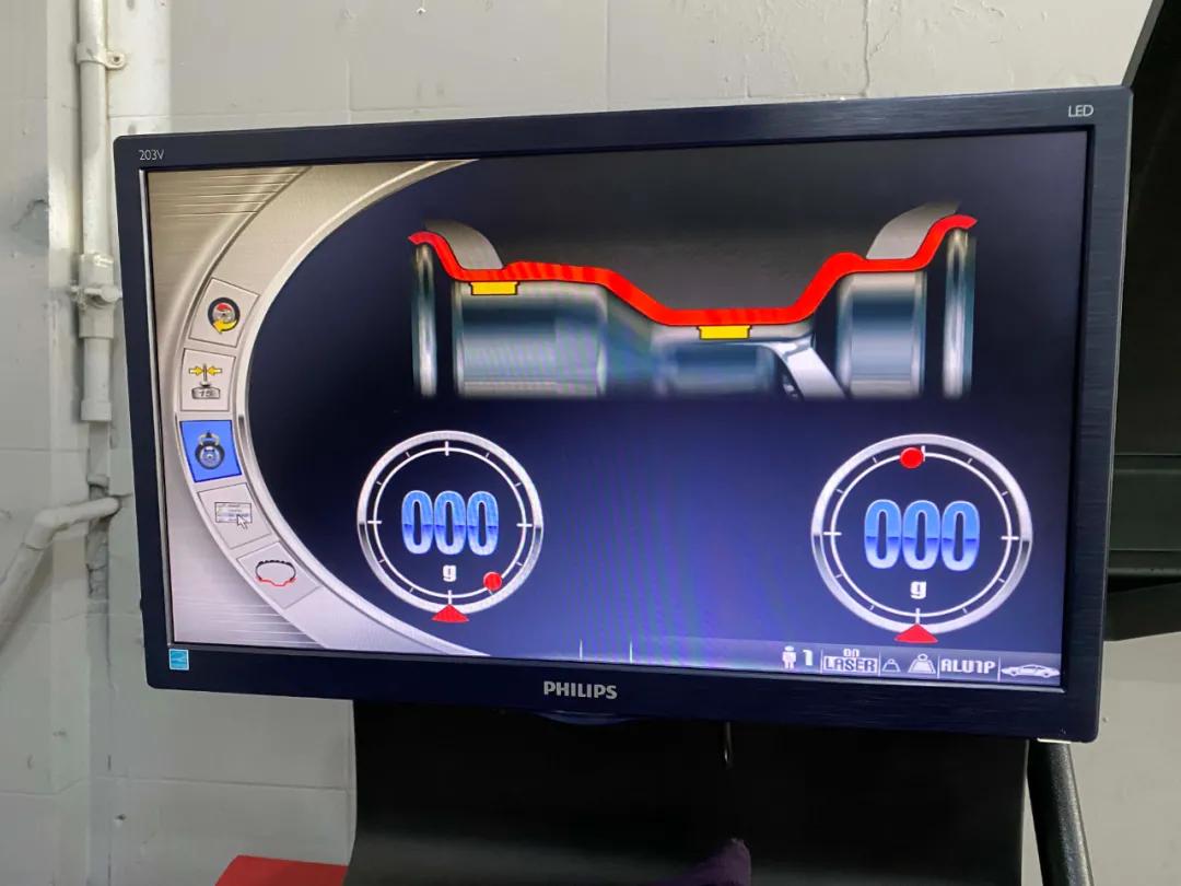 前轮换了新胎抖动是怎么回事,刚换的新轮胎为什么会瘪