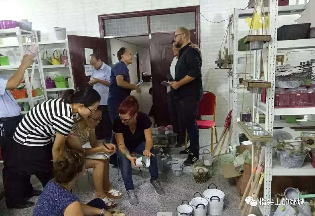 脱贫攻坚路上瓜果飘香,开启脱贫路上的致富门