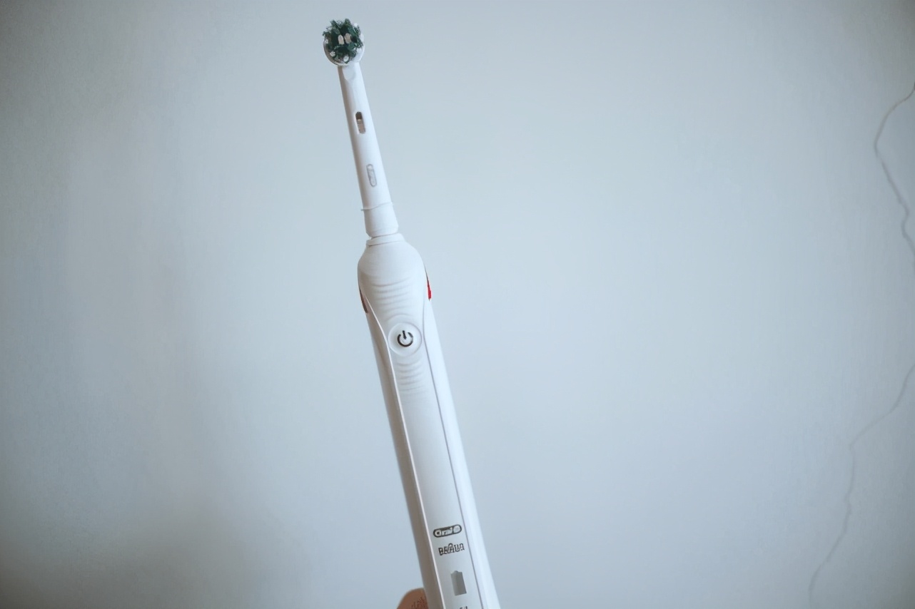 usmle电动牙刷和华为电动牙刷,usmile电动牙刷和飞利浦电动牙刷