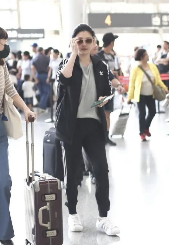 大s徐熙媛穿搭图片,大s徐熙媛娱乐百分百装可爱