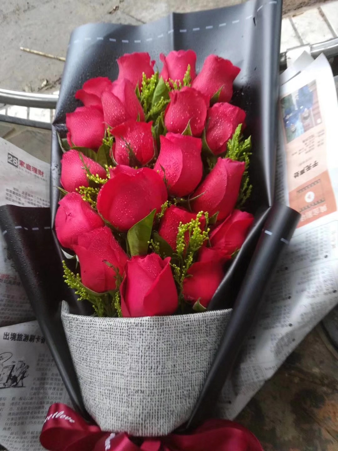 怎么种玫瑰花一年四季都有开花,玫瑰花怎么种可以一年四季都有