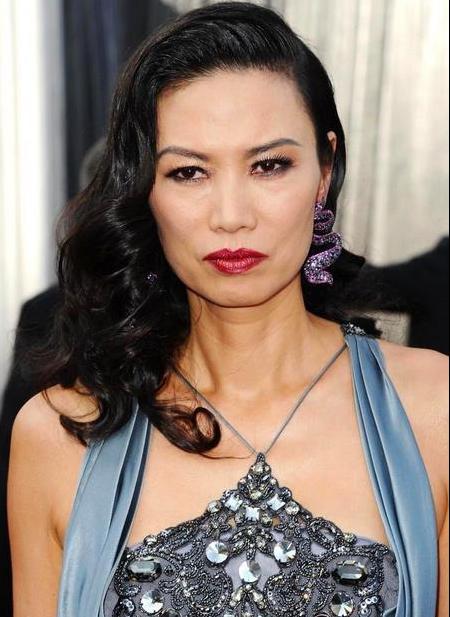 邓文迪身价多少2018,邓文迪身价多少个亿美元