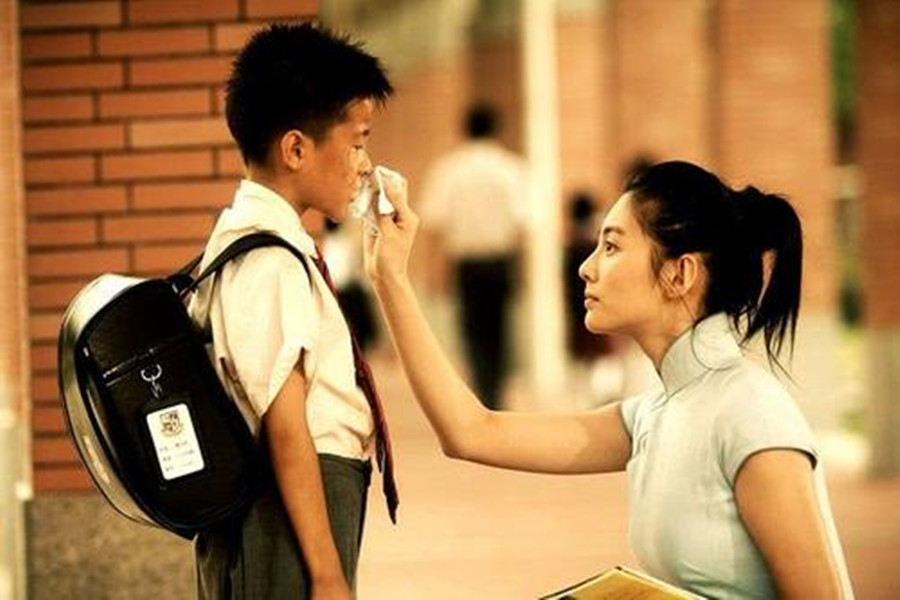 孩子被打教育专家李玫瑾,李玫瑾谈孩子被老师打后怎么教育