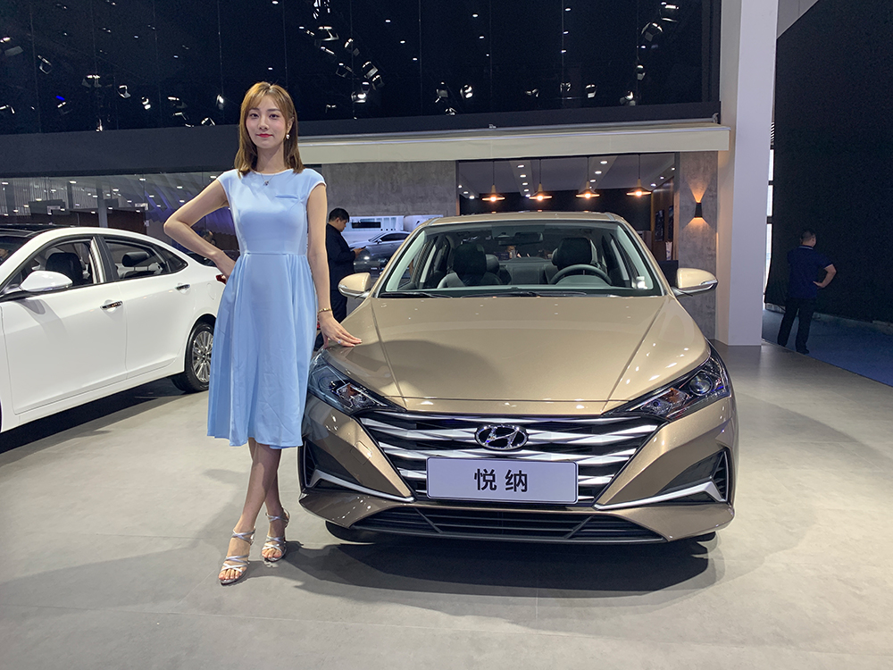 「车展车模」火辣的成都火辣的车展火辣的车模