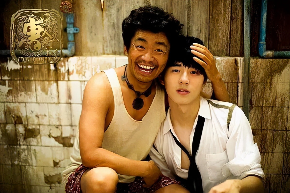 王宝强现身少林寺喊话,王宝强重回少林寺大秀拳法