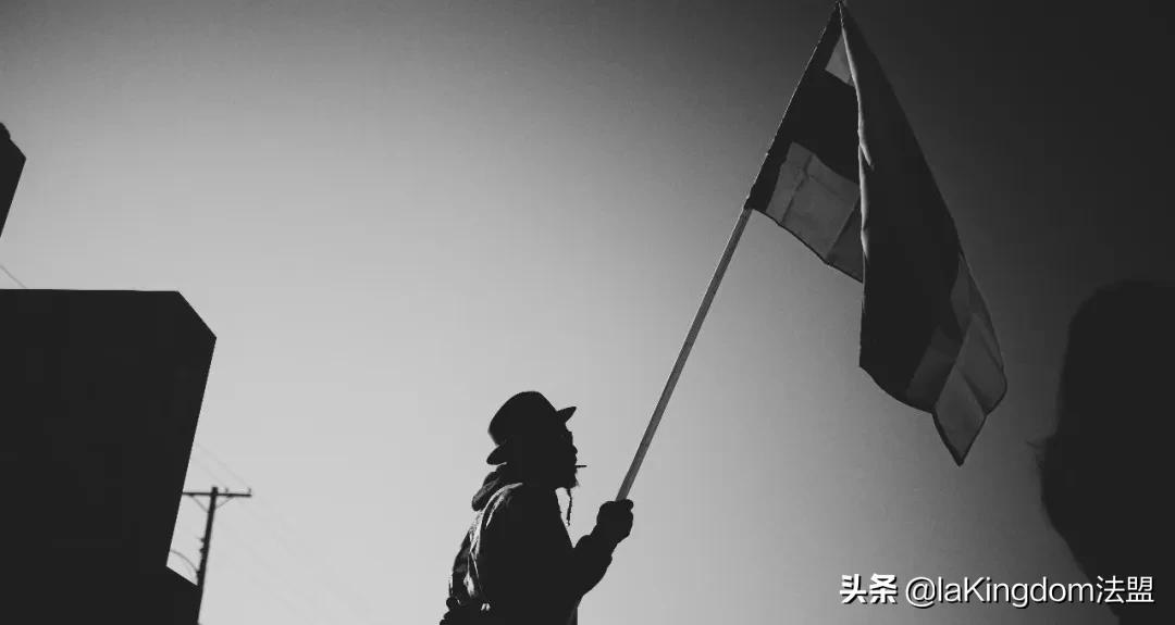 律师是如何看待法律即正义的,律师是如何看待婚姻的