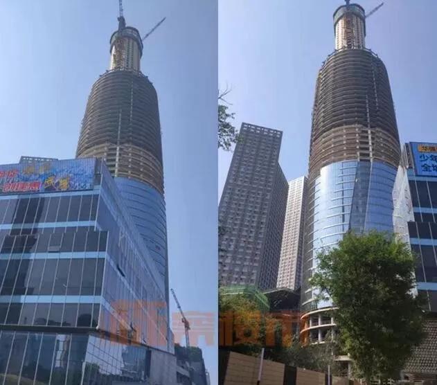 罗森喜茶联名,罗森喜茶立牌