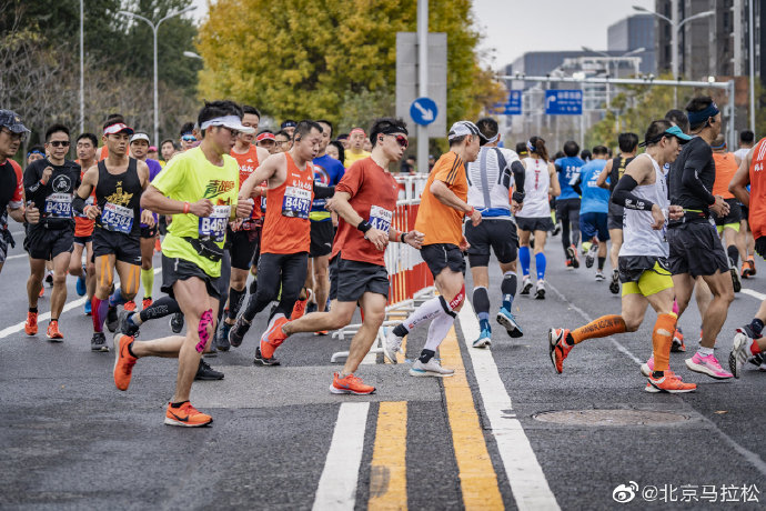 来点儿新闻12.02|安德玛推出库里个人品牌