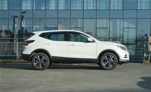 日产逍客2.0l哪个版本最值得入手,逍客1.3t和2.0l发动机哪个好