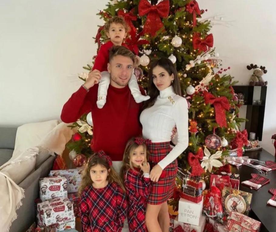 欧洲杯“最撩人”10大球星女伴：大都是超模，C罗女友曾当过保姆