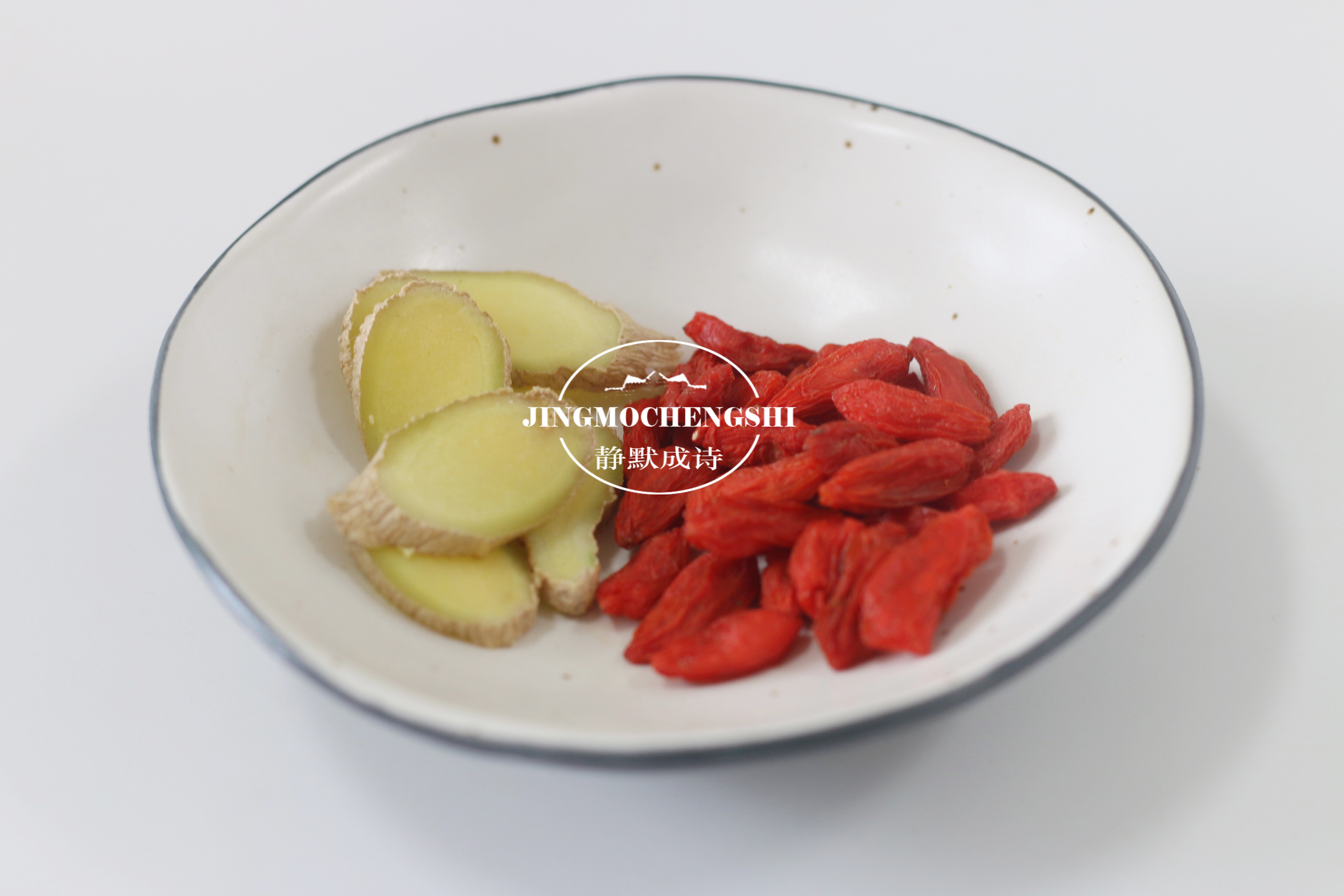 鸽子汤的做法驱寒,冬天鸽子汤的做法与功效