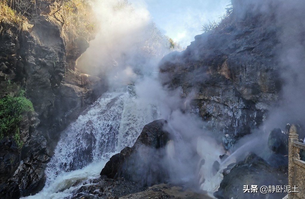 腾冲热海温泉纪念馆视频,腾冲热海景区怀胎井介绍
