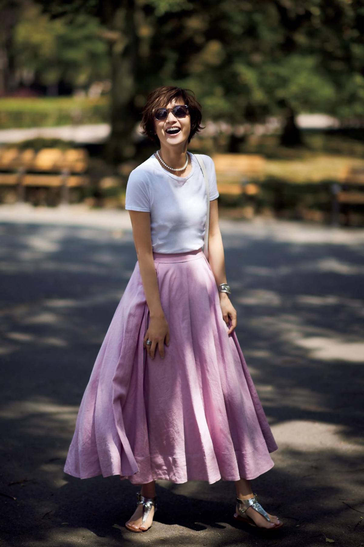 别人穿白T也时髦，为何自己穿像“睡衣”？这些搭配细节很重要