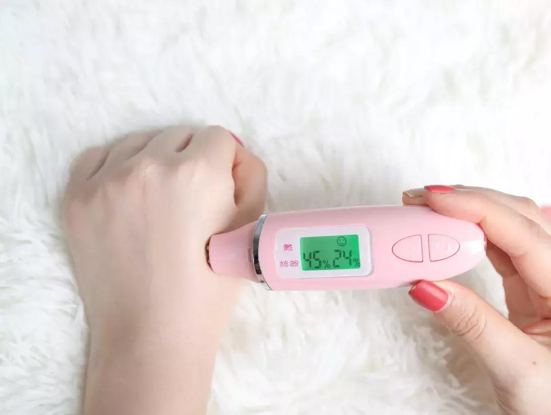 粉底液真实测评网红第一,网红粉底液真实测评