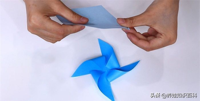怎么折风车教程简单又好看,怎么折又简单又漂亮的风车
