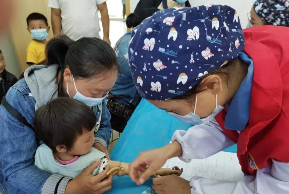 关爱健康公益报道,关爱市民健康义诊活动