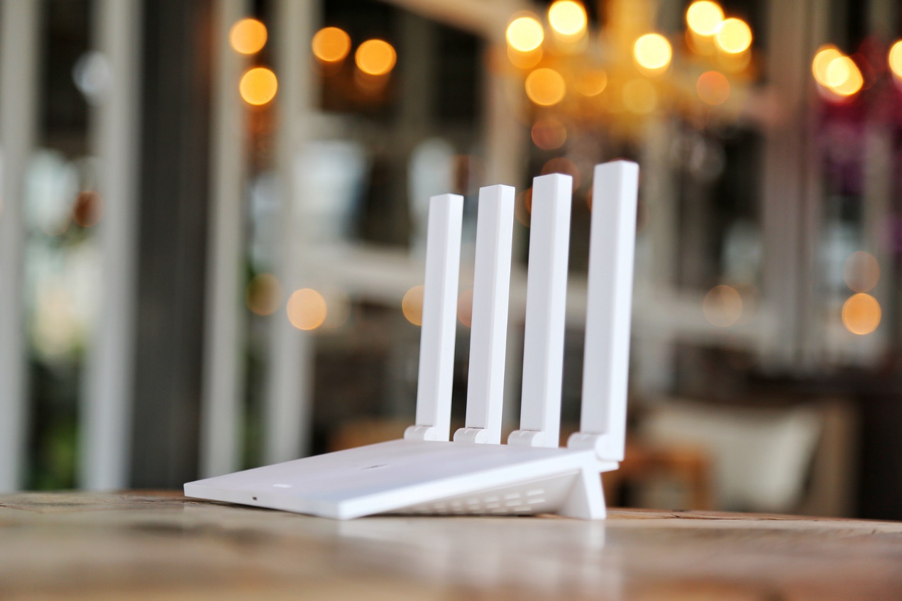 tp-linkax3200千兆无线路由器评测,小米路由器4a千兆版和tp1900对比