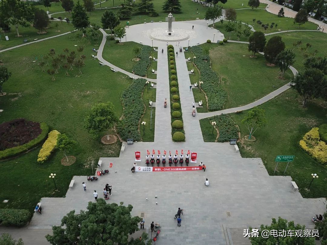 一次充电跑300里路,一次充电续航30万公里