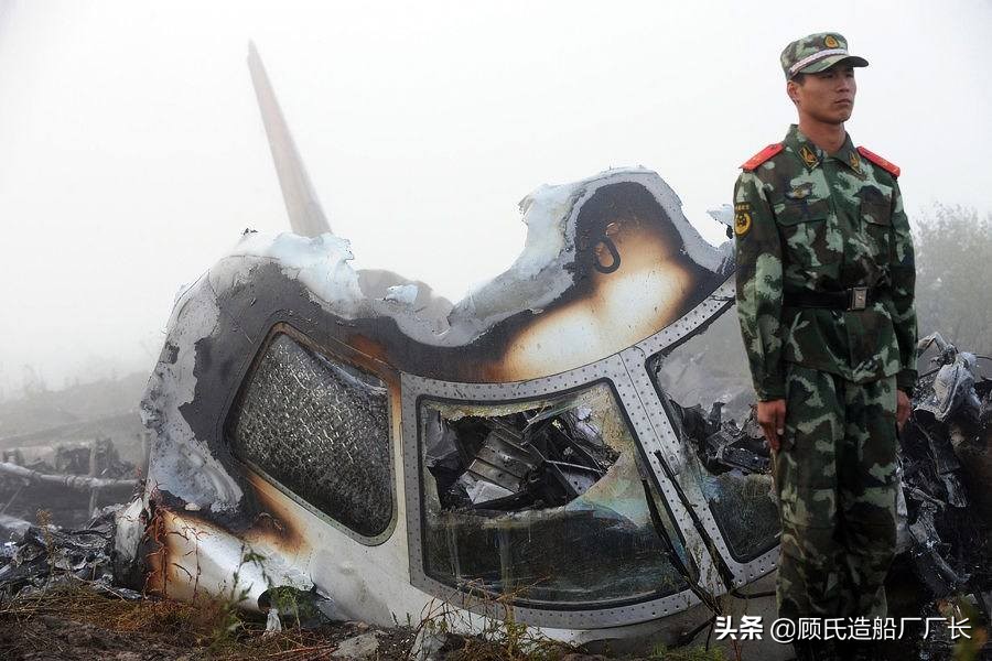 伊春空难之前的国内航空事件,照出英雄和懦夫的镜子