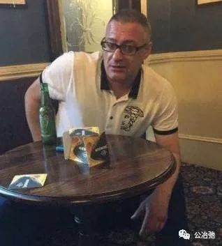 伦敦足球旅行,以足球为主题作品