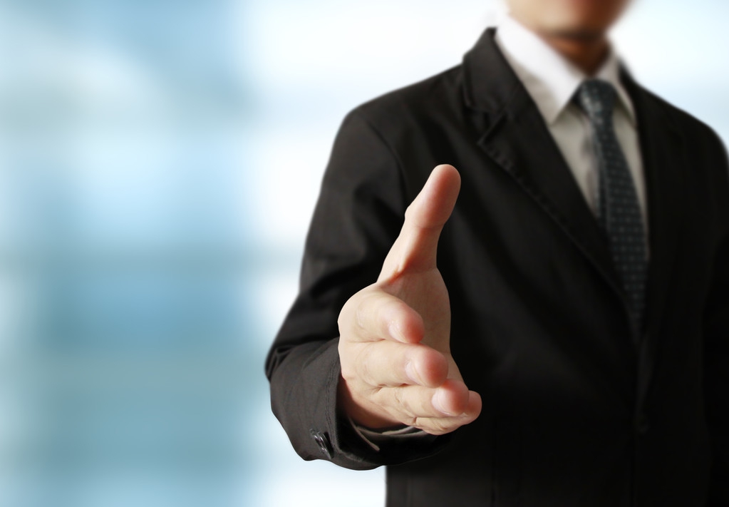 经销商生意难做该不该缩小规模,传统经销商的出路在哪里