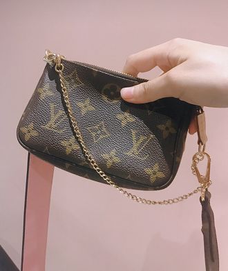 男人女人你们应该如何看待这些包，难道是贫穷限制了我的想象吗？