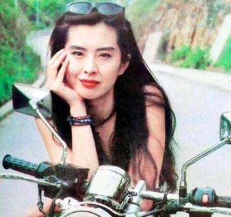 佟大为服饰穿搭,佟大为年轻时的衣服