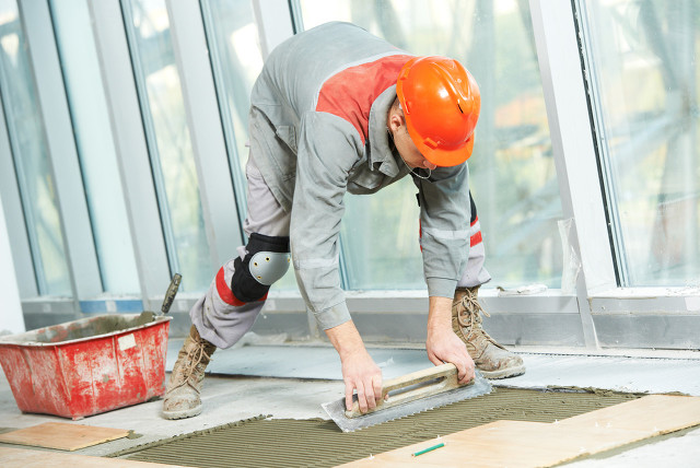 瓦工为什么喜欢贴80的地砖,瓦工贴9001800的地砖注意事项