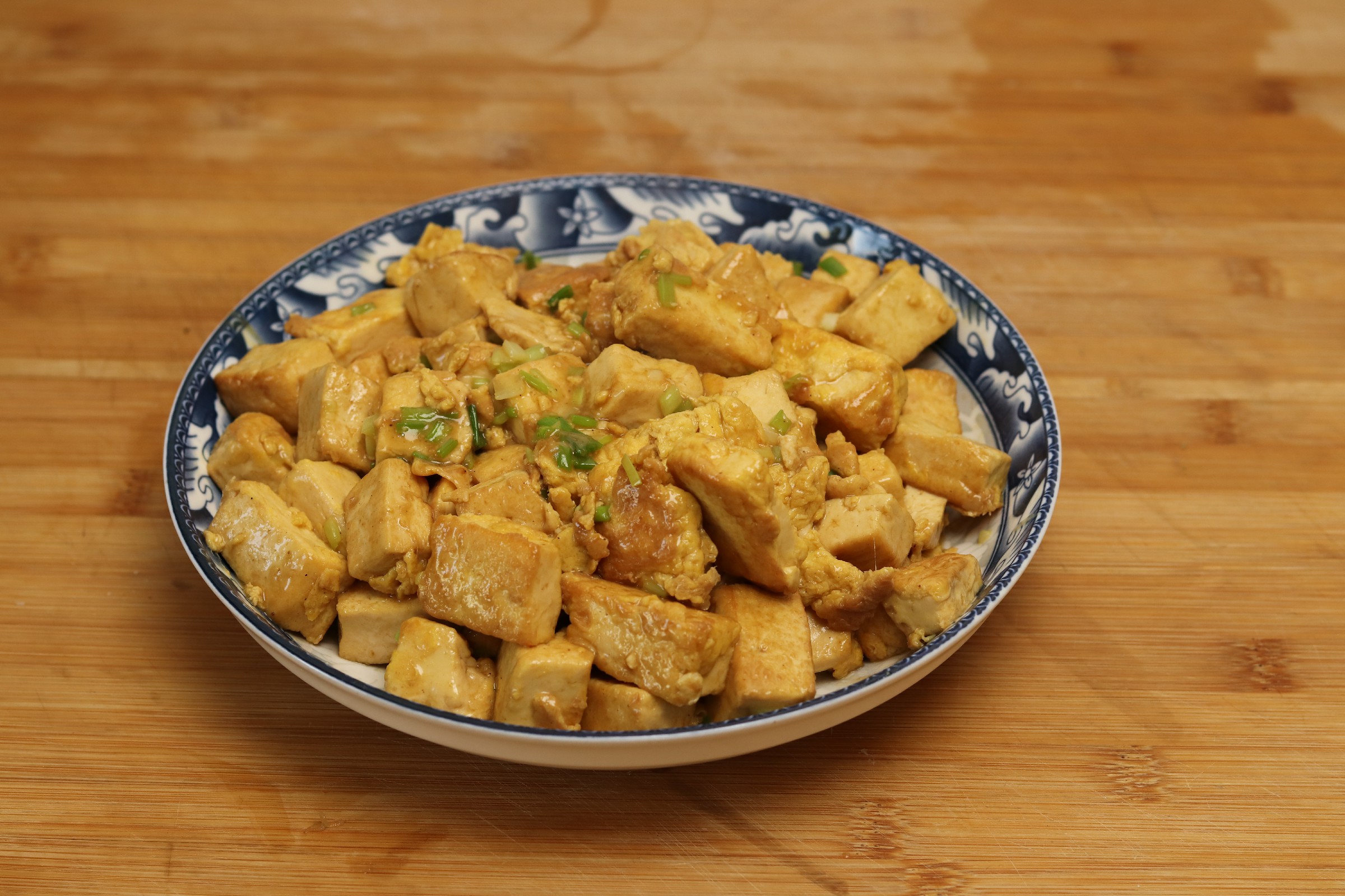 煎豆腐的豆腐是老豆腐还是嫩豆腐,煎豆腐的技巧是什么