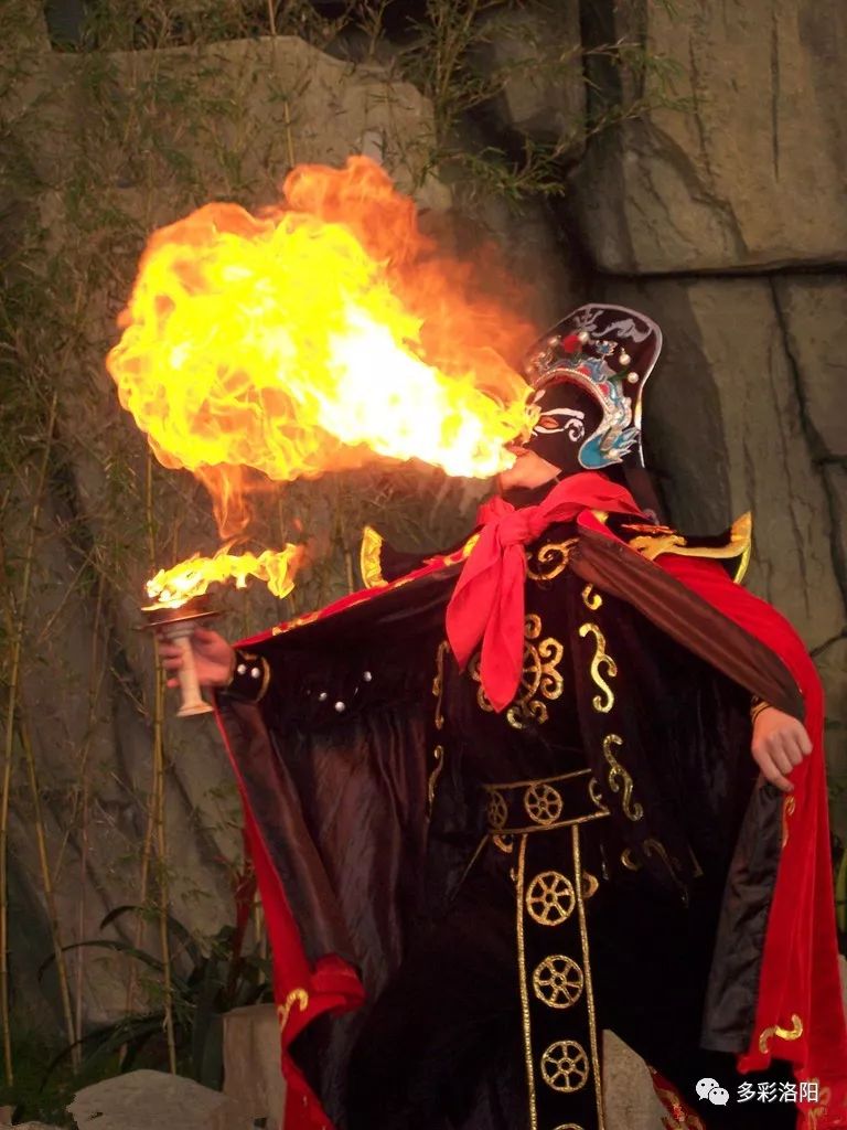 亚龙湾国际玫瑰谷灯光节,三亚亚龙湾跨年夜