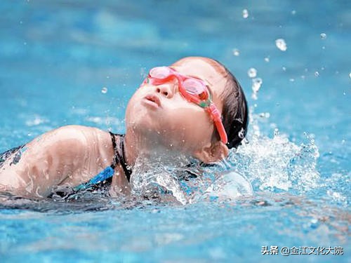 游泳是儿童最好的运动么,儿童游泳0基础学游泳