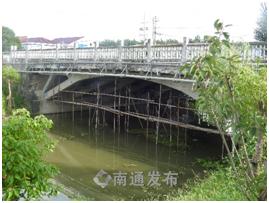 形似测心电图，南通正为国省干线公路桥梁“专科门诊”