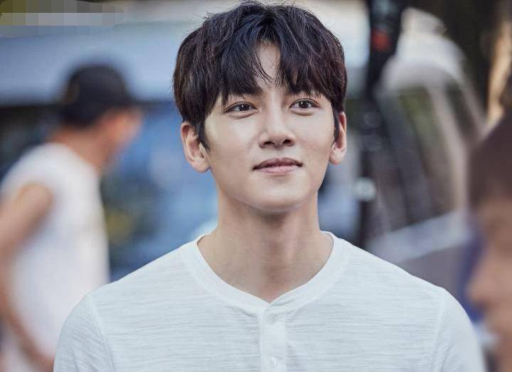 池昌旭上节目被感叹颜值,池昌旭近照状态