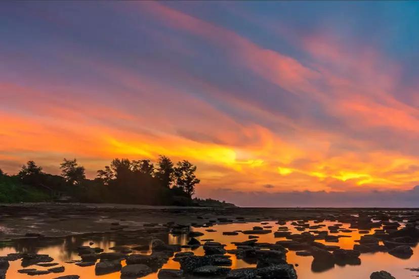 北海涠洲岛火山国家地质公园观赏,游览北海涠洲岛火山口地质公园