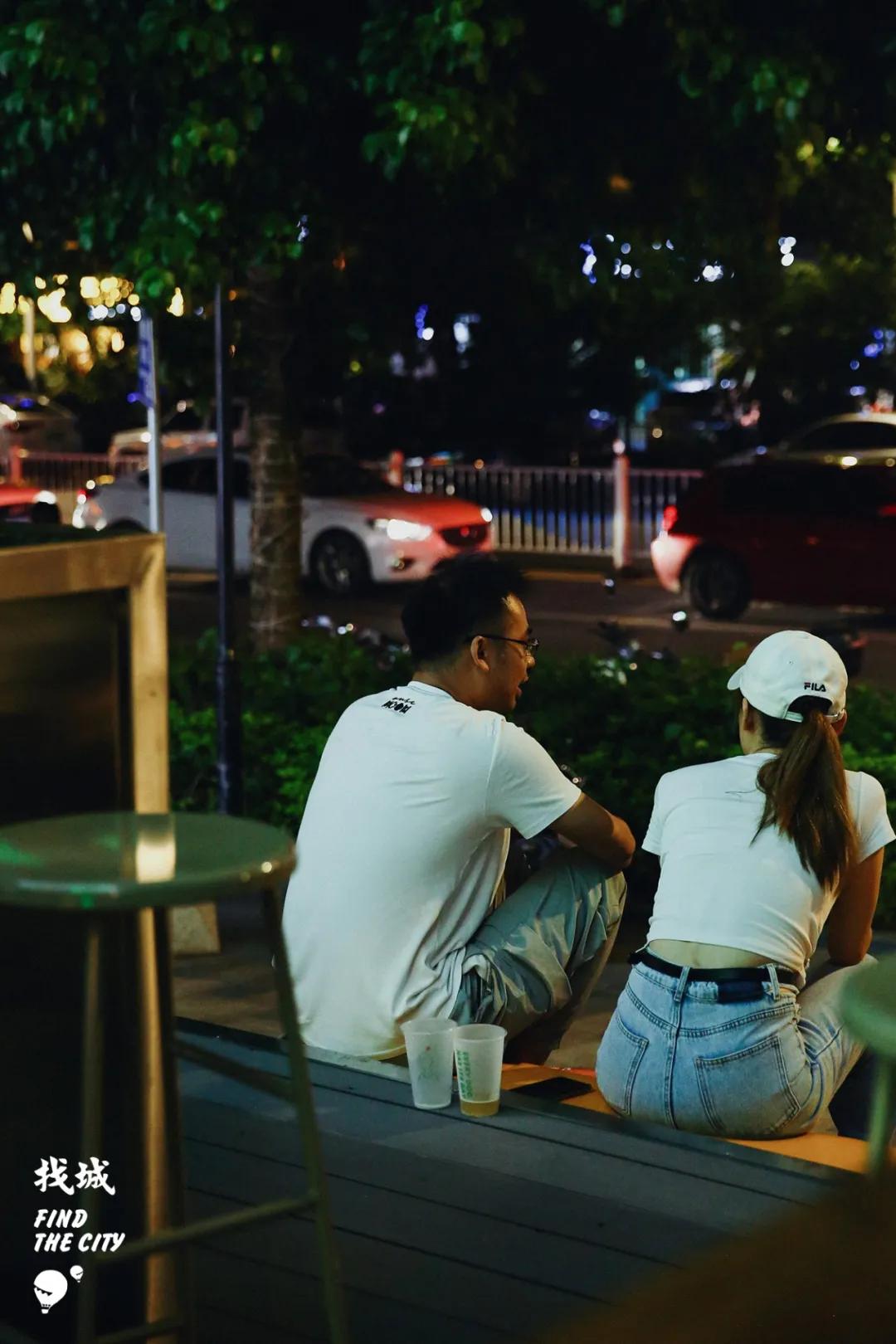 在这家打酒站，我喝到了最放松的一杯精酿