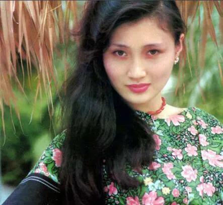 鐜嬪織鏂囧緪甯嗚鏅存灄鑺冲叺,鐜嬪織鏂囨灄鑺冲叺寰愬竼