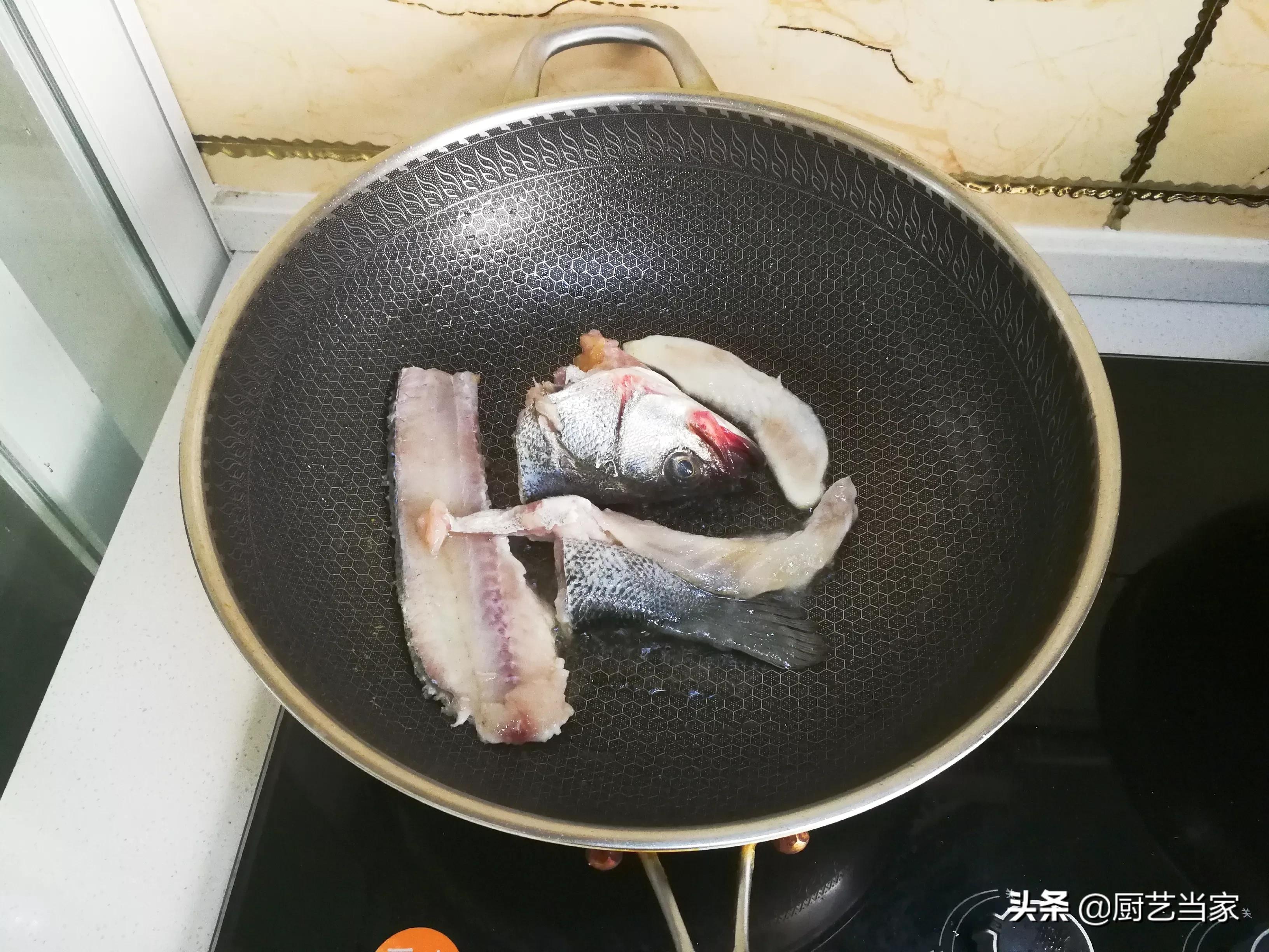 麻辣酸菜滑肉汤的做法,酸菜鲈鱼鱼片怎么腌制比较嫩