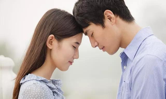 给男朋友买礼物怎样让他感动,给当兵男朋友买什么礼物合适